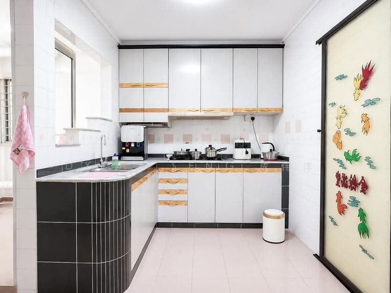 658 Jalan Tenaga, 658 Jalan Tenaga, Eunos / Geylang / Paya Lebar, 3 Bedrooms, 1,140 sqft, HDB Flat For Sale, by Dylan Seng 成伟洋, 500252428 - Kitchen - PropertyGuru.com.sg