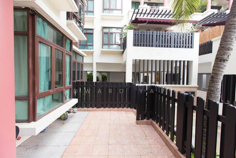 Amaninda, 329 Thomson Road, Newton / Novena, 2 Bedrooms, 1,216 sqft, Condominium For Rent, by Edward Yap, 500252435 - Outdoor Terrace - PropertyGuru.com.sg