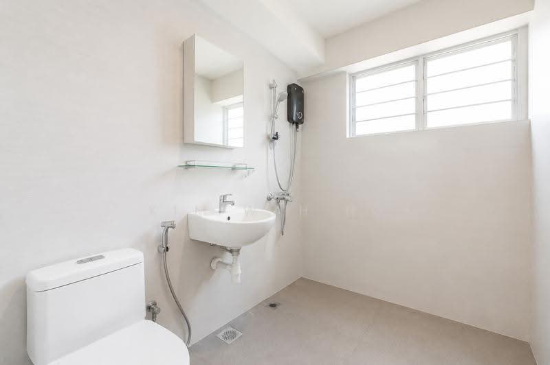 Ivory Heights, Jurong East Street 13, Boon Lay / Jurong / Tuas, 3 Bedrooms, 1,669 sqft, Condominium For Sale, by Kim Wah Ng, 500252460 - Bathroom - PropertyGuru.com.sg