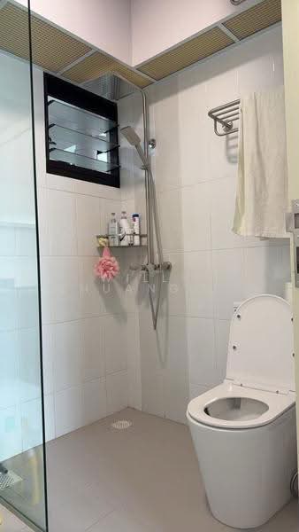 120B Punggol Edge, 120B Edgedale Plains, Hougang / Punggol / Sengkang, Room Rental, 150 sqft, HDB Flat For Rent, by Willy Zhuang Zhengda, 500252465 - Bathroom - PropertyGuru.com.sg