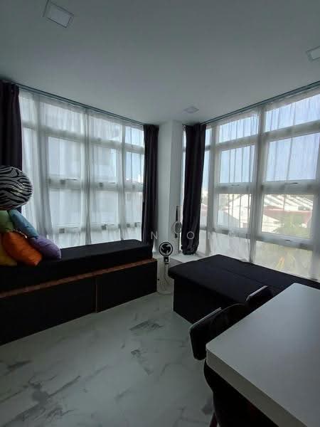 Prestige Residence, 52 Lorong G Telok Kurau, East Coast / Marine Parade, 3 Bedrooms, 992 sqft, Apartment For Rent, by Alson Ong, 500252466 - Living Room - PropertyGuru.com.sg