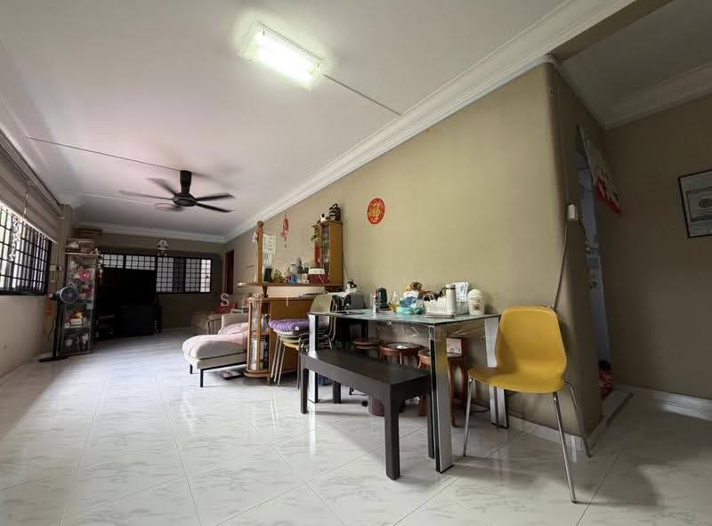 263 Bishan Street 22, 263 Bishan Street 22, Ang Mo Kio / Bishan / Thomson, 3 Bedrooms, 1,206 sqft, HDB Flat For Sale, by Shi Yi Oh, 500252475 - Living Room - PropertyGuru.com.sg