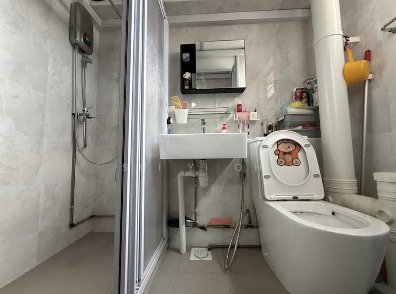 263 Bishan Street 22, 263 Bishan Street 22, Ang Mo Kio / Bishan / Thomson, 3 Bedrooms, 1,206 sqft, HDB Flat For Sale, by Shi Yi Oh, 500252475 - Bathroom - PropertyGuru.com.sg