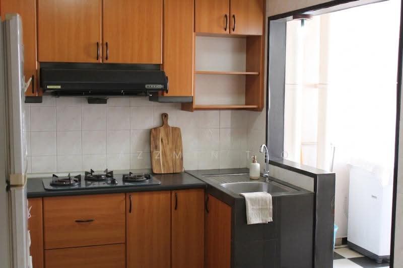 641 Jurong West Street 61, 641 Jurong West Street 61, Boon Lay / Jurong / Tuas, 3 Bedrooms, 1,302 sqft, HDB Flat For Sale, by Jazzmen Teo, 500252483 - Kitchen - PropertyGuru.com.sg