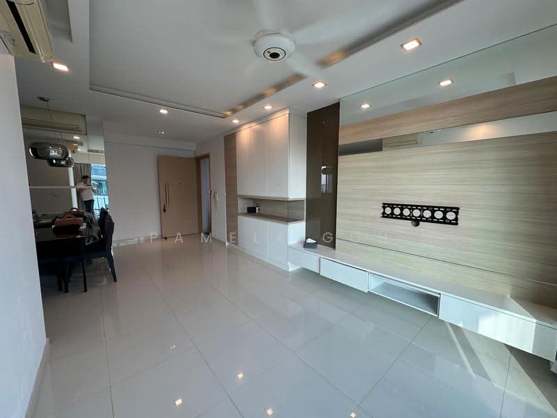 Esparina Residences, 113 Compassvale Bow, Hougang / Punggol / Sengkang, 3 Bedrooms, 1,066 sqft, Condominium For Sale, by Pamela Goh, 500252488 - Living Room - PropertyGuru.com.sg