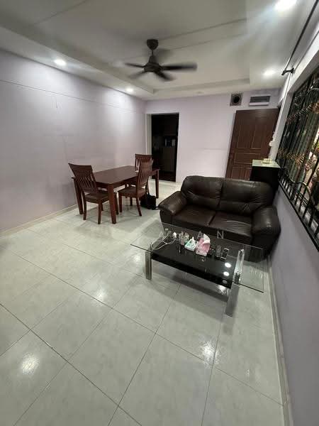 122D Rivervale Drive, 122D Rivervale Drive, Hougang / Punggol / Sengkang, 3 Bedrooms, 90 sqft, HDB Flat For Sale, by G. Rajan, 500252522 - Living Room - PropertyGuru.com.sg