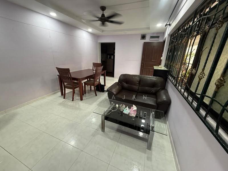 122D Rivervale Drive, 122D Rivervale Drive, Hougang / Punggol / Sengkang, 3 Bedrooms, 90 sqft, HDB Flat For Sale, by G. Rajan, 500252522 - Living Room - PropertyGuru.com.sg