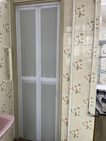 6 Jalan Batu, 6 Jalan Batu, East Coast / Marine Parade, 2 Bedrooms, 646 sqft, HDB Flat For Rent, by Deborah Gan, 500252525 - Bathroom - PropertyGuru.com.sg