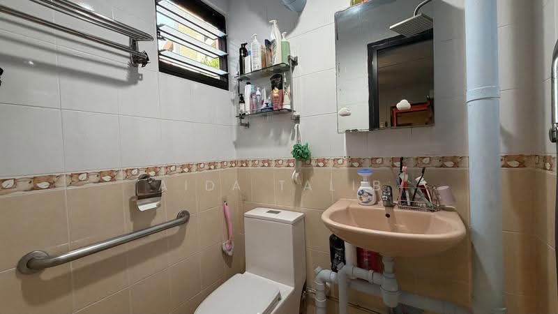 607 Ang Mo Kio Avenue 4, 607 Ang Mo Kio Avenue 4, Ang Mo Kio / Bishan / Thomson, 2 Bedrooms, 732 sqft, HDB Flat For Sale, by Aida Talib, 500252539 - PropertyGuru.com.sg