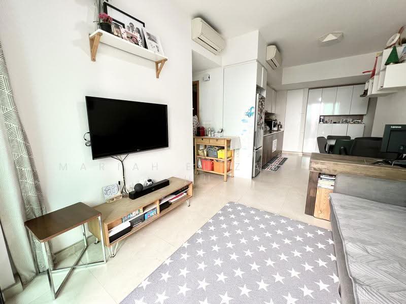 The Glades, 6 Bedok Rise, Bedok / Upper East Coast, 2 Bedrooms, 721 sqft, Condominium For Sale, by Mariah Elizabeth Hu, 500252546 - Living Room - PropertyGuru.com.sg
