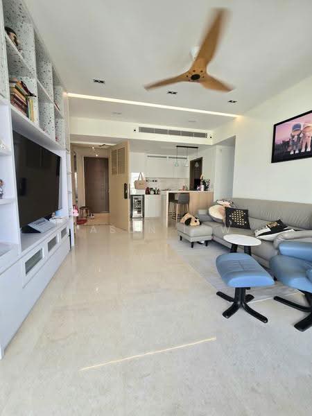 Amber Skye, 8 Amber Road, East Coast / Marine Parade, 2 Bedrooms, 1,119 sqft, Apartment For Sale, by Jason Low, 500252547 - Living Room - PropertyGuru.com.sg