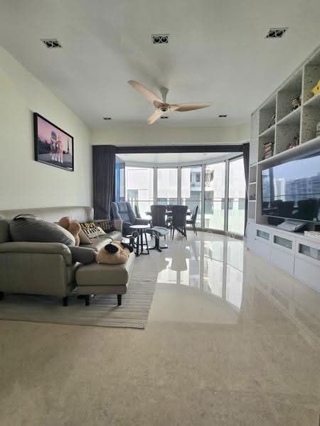 Amber Skye, 8 Amber Road, East Coast / Marine Parade, 2 Bedrooms, 1,119 sqft, Apartment For Sale, by Jason Low, 500252547 - Living Room - PropertyGuru.com.sg
