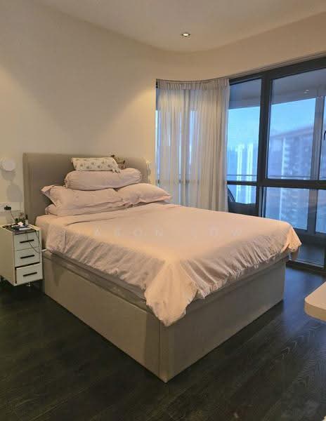 Amber Skye, 8 Amber Road, East Coast / Marine Parade, 2 Bedrooms, 1,119 sqft, Apartment For Sale, by Jason Low, 500252547 - Master Bedroom - PropertyGuru.com.sg