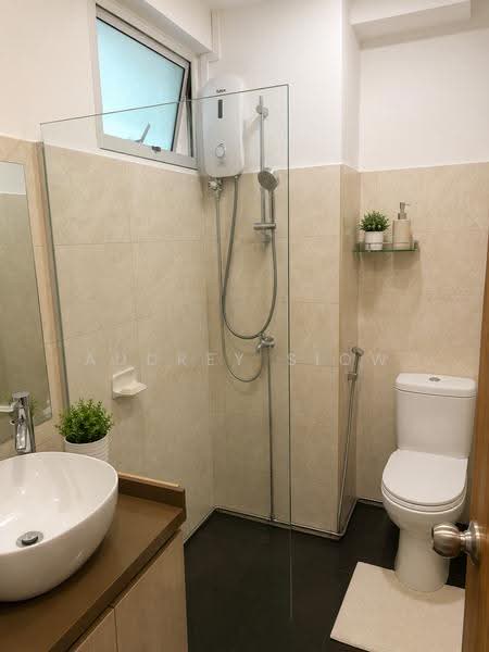 Parkshore, 201 Tanjong Rhu Road, East Coast / Marine Parade, 3 Bedrooms, 1,636 sqft, Condominium For Rent, by Audrey Siow, 500252566 - Bathroom - PropertyGuru.com.sg