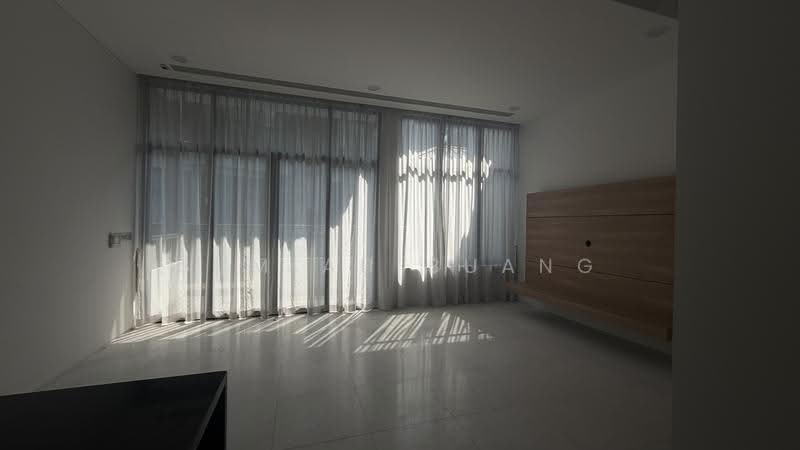 Alias Villas, JALAN HAJI ALIAS, Tanglin / Holland / Bukit Timah, 5 Bedrooms, 3,283 sqft, Cluster House For Rent, by Sumiah Buang, 500252568 - Living & Dining Room - PropertyGuru.com.sg