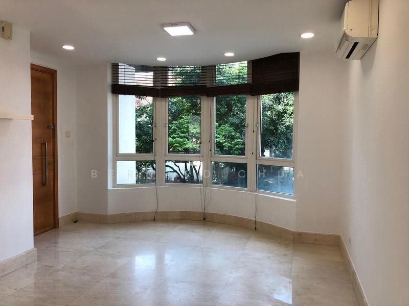 The Taipan, 25 Jalan Hajijah, Bedok / Upper East Coast, 2 Bedrooms, 1,044 sqft, Apartment For Sale, by Bernard Chua, 500252571 - Living Room - PropertyGuru.com.sg