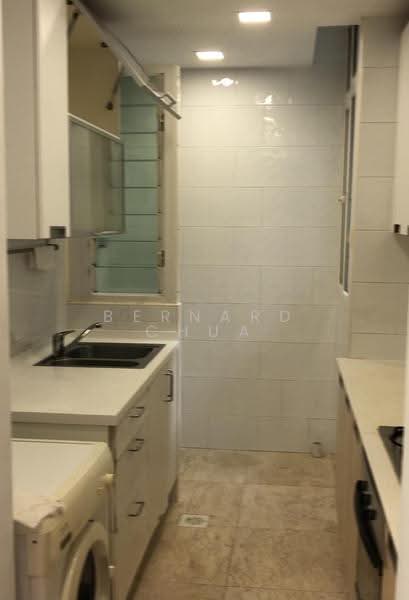 The Taipan, 25 Jalan Hajijah, Bedok / Upper East Coast, 2 Bedrooms, 1,044 sqft, Apartment For Sale, by Bernard Chua, 500252571 - Kitchen - PropertyGuru.com.sg