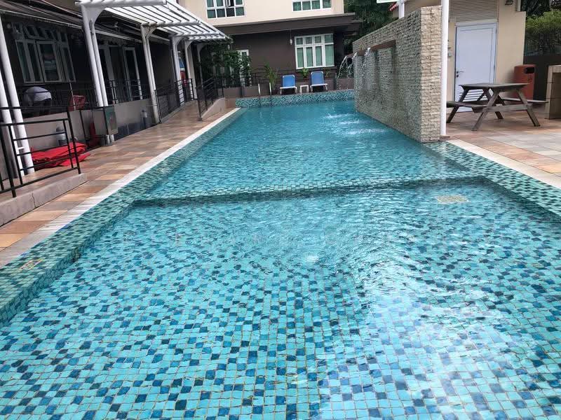 The Taipan, 25 Jalan Hajijah, Bedok / Upper East Coast, 2 Bedrooms, 1,044 sqft, Apartment For Sale, by Bernard Chua, 500252571 - Pool - PropertyGuru.com.sg