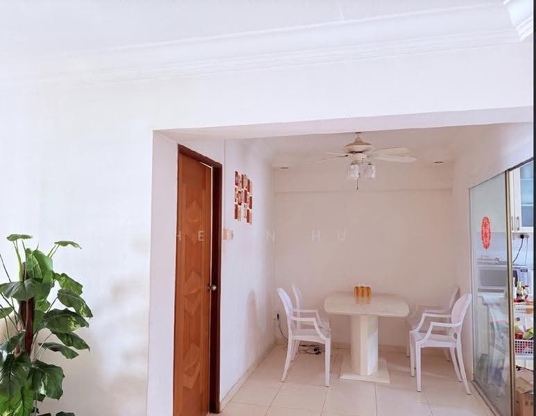 210 Bishan Street 23, 210 Bishan Street 23, Ang Mo Kio / Bishan / Thomson, 3 Bedrooms, 1,109 sqft, HDB Flat For Sale, by Helen HU, 500252574 - Dining Room - PropertyGuru.com.sg
