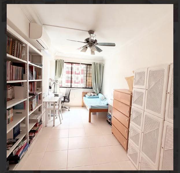 210 Bishan Street 23, 210 Bishan Street 23, Ang Mo Kio / Bishan / Thomson, 3 Bedrooms, 1,109 sqft, HDB Flat For Sale, by Helen HU, 500252574 - Bedroom - PropertyGuru.com.sg