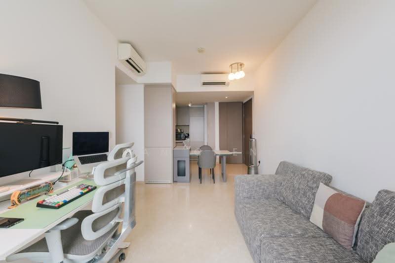 Seaside Residences, 18 Siglap Link, East Coast / Marine Parade, 2 Bedrooms, 678 sqft, Apartment For Sale, by Joan Cheng, 500252575 - Living room - PropertyGuru.com.sg