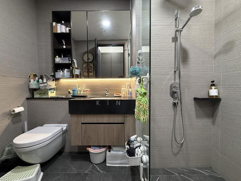 Parc Komo, 959 Upper Changi Road North, Changi Airport / Changi Village, 2 Bedrooms, 764 sqft, Condominium For Sale, by Kin ,, 500252583 - Bathroom - PropertyGuru.com.sg
