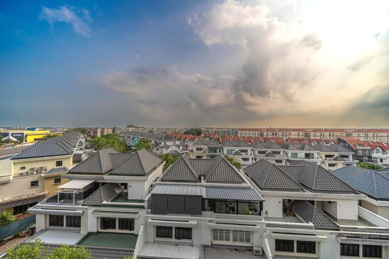 Parc Komo, 959 Upper Changi Road North, Changi Airport / Changi Village, 2 Bedrooms, 764 sqft, Condominium For Sale, by Kin ,, 500252583 - Exterior - PropertyGuru.com.sg