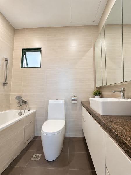 Peirce View, 557 Upper Thomson Road, Ang Mo Kio / Bishan / Thomson, 2 Bedrooms, 947 sqft, Condominium For Sale, by Yumi Leong, 500252592 - Bathroom - PropertyGuru.com.sg