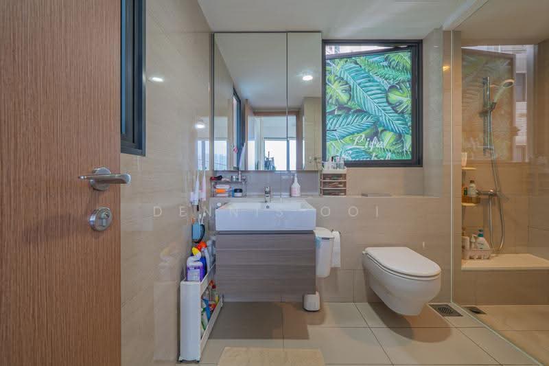 Belysa, 55 Pasir Ris Drive 1, Pasir Ris / Tampines, 3 Bedrooms, 969 sqft, Condominium For Sale, by Dennis Ooi, 500252597 - Master Bathroom - PropertyGuru.com.sg