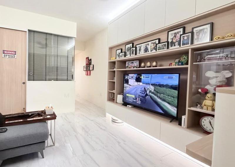 The Alps Residences, Tampines Avenue 10, Pasir Ris / Tampines, 3 Bedrooms, 1,087 sqft, Condominium For Sale, by Marcus Lim, 500252600 - Living Room - PropertyGuru.com.sg