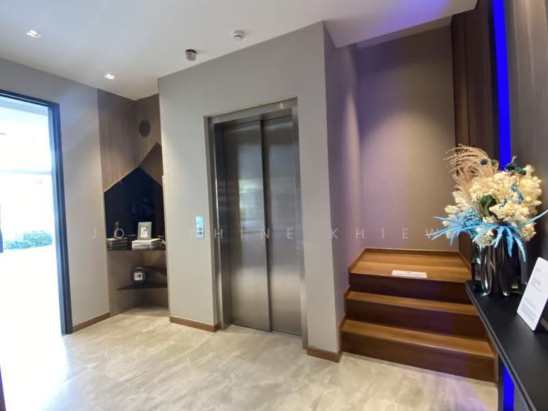 Belgravia Ace, Belgravia Drive, Seletar / Yio Chu Kang, 5 Bedrooms, 4,058 sqft, Cluster House For Sale, by Josephine Khiew, 500252624 - Entrance - PropertyGuru.com.sg