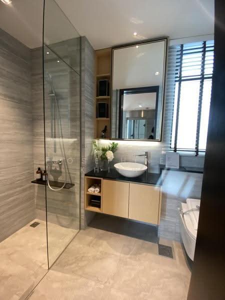 Belgravia Ace, Belgravia Drive, Seletar / Yio Chu Kang, 5 Bedrooms, 4,058 sqft, Cluster House For Sale, by Josephine Khiew, 500252624 - Bathroom - PropertyGuru.com.sg