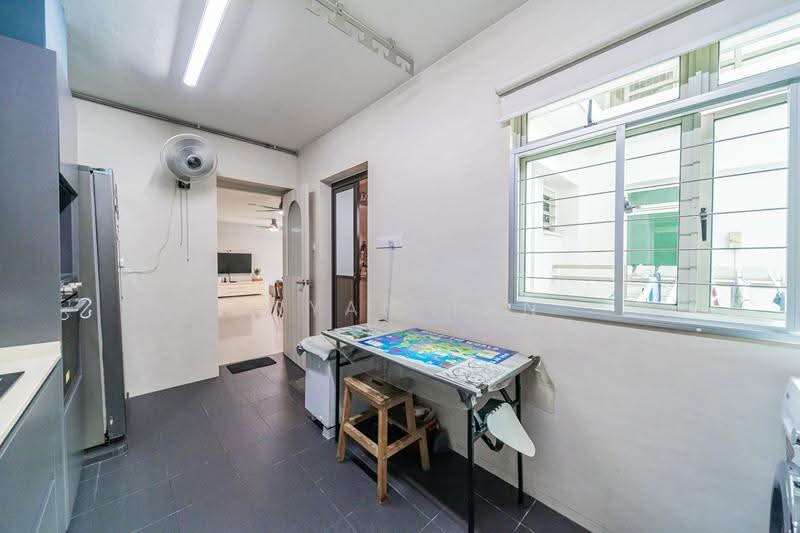 199D Punggol Field, 199D Punggol Field, Hougang / Punggol / Sengkang, 3 Bedrooms, 1,184 sqft, HDB Flat For Sale, by Bryan Tan, 500252625 - Kitchen - PropertyGuru.com.sg