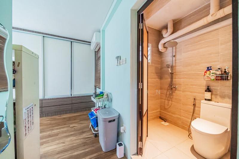 199D Punggol Field, 199D Punggol Field, Hougang / Punggol / Sengkang, 3 Bedrooms, 1,184 sqft, HDB Flat For Sale, by Bryan Tan, 500252625 - Bathroom - PropertyGuru.com.sg