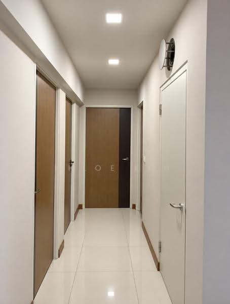 662B Edgedale Plains, 662B Edgedale Plains, Hougang / Punggol / Sengkang, 3 Bedrooms, 990 sqft, HDB Flat For Sale, by Khloe Koh, 500252642 - Corridor - PropertyGuru.com.sg