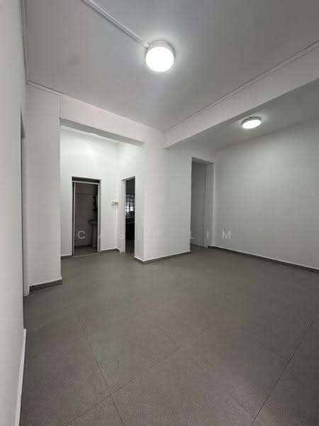 Seraya Lane, East Coast / Marine Parade, 3 Bedrooms, 1,100 sqft, Townhouse For Rent, by Casey Lim, 500252645 - Interior - PropertyGuru.com.sg