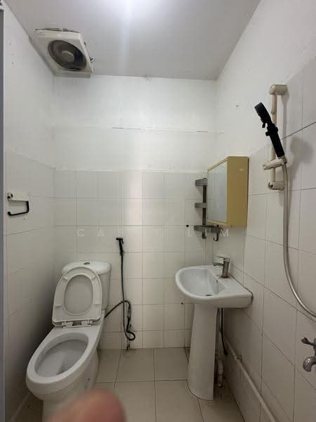 Seraya Lane, East Coast / Marine Parade, 3 Bedrooms, 1,100 sqft, Townhouse For Rent, by Casey Lim, 500252645 - Bathroom - PropertyGuru.com.sg