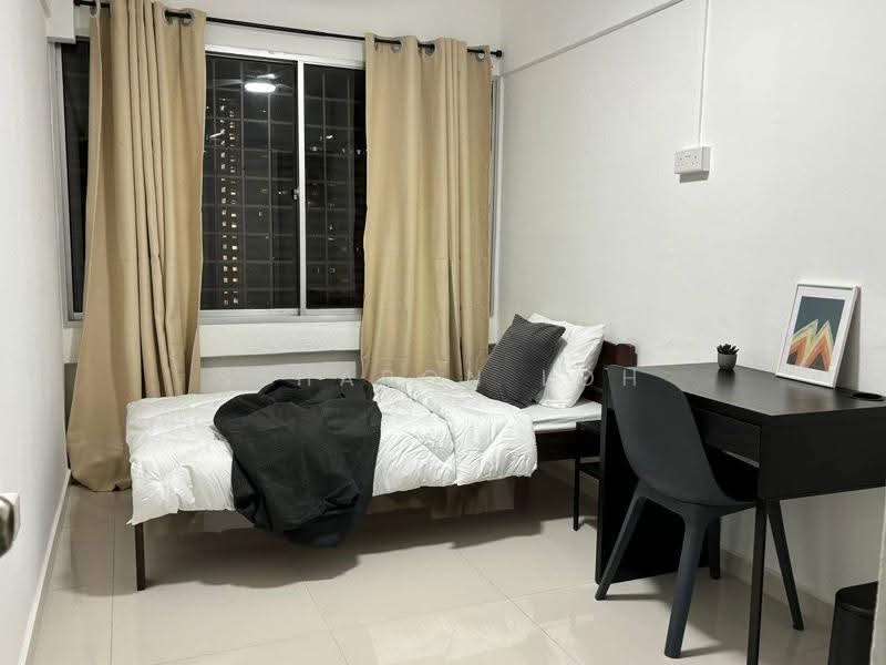 People's Park Complex, 1 Park Road, Boat Quay / Raffles Place / Marina, 6 Bedrooms, 1,120 sqft, Apartment For Rent, by Ssharon Loh, 500252651 - PropertyGuru.com.sg