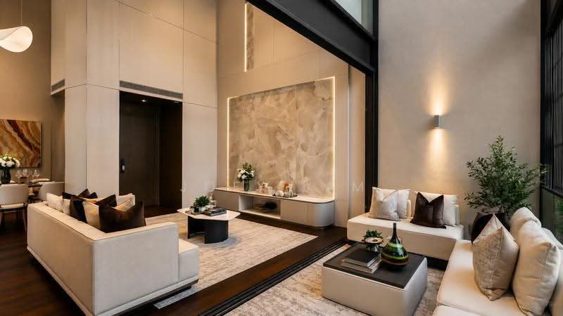 Lloyd SixtyFive, 65 Lloyd Road, Orchard / River Valley, 3 Bedrooms, 2,422 sqft, Condominium For Sale, by Joey Lam, 500252652 - Living Room - PropertyGuru.com.sg