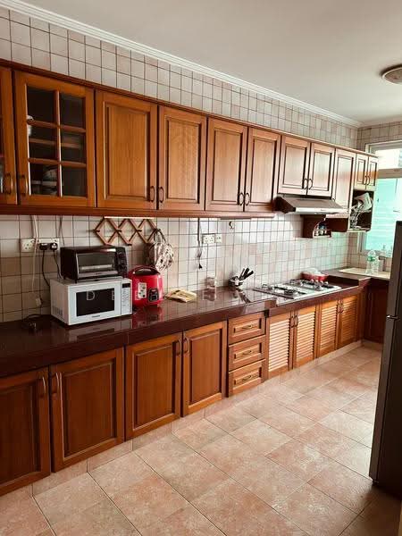 98 butterfly Ave (Senette Estate), Butterfly Ave, Macpherson / Potong Pasir, Room Rental, 80 sqft, Terraced House For Rent, by Debbie Neo, 500252654 - Kitchen - PropertyGuru.com.sg