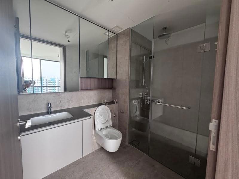 Norwood Grand, Admiralty / Woodlands, 2 Bedrooms, 710 sqft, Condominium For Rent, by Cindy Ong, 500252659 - Master Bathroom - PropertyGuru.com.sg