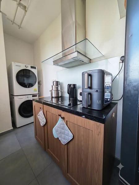 Neptune Court, 2 Marine Vista, East Coast / Marine Parade, 3 Bedrooms, 1,636 sqft, Apartment For Sale, by Simon Lim, 500252661 - Kitchen - PropertyGuru.com.sg