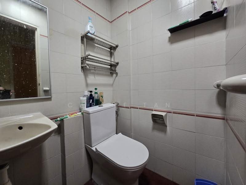 Far Horizon Gardens, 13 Ang Mo Kio Avenue 9, Ang Mo Kio / Bishan / Thomson, 4 Bedrooms, 1,151 sqft, Condominium For Rent, by Carine Tan, 500252665 - Bathroom - PropertyGuru.com.sg