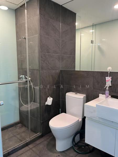 ARC 380, 380 Jalan Besar, Farrer Park / Serangoon Rd, 764 sqft, Office For Sale, by Angela Lim, 500252675 - Bathroom - CommercialGuru.com.sg