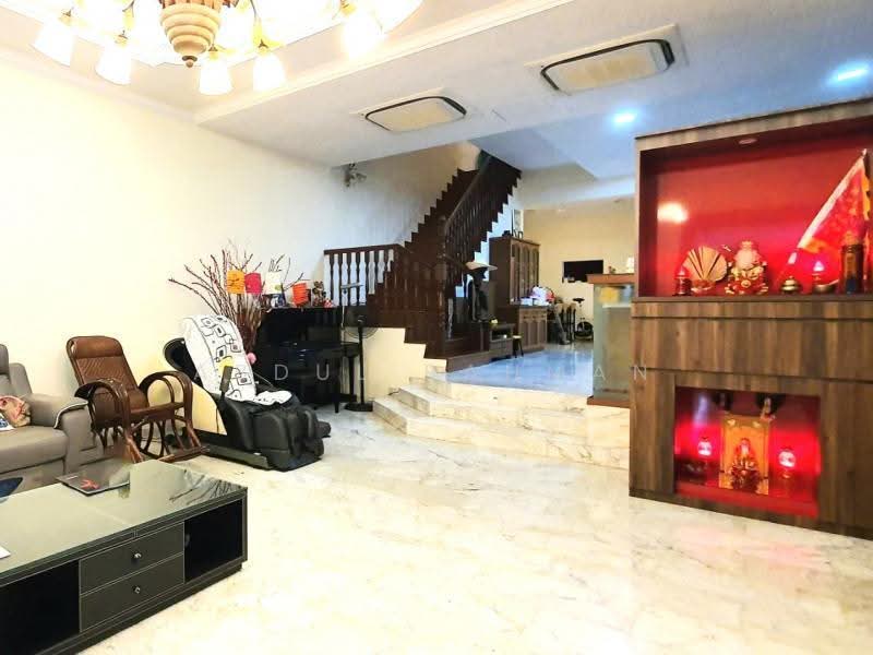 BUNGALOW PLOT SEMI-D @ STILL RD / TELOK KURAU, East Coast / Marine Parade, 5 Bedrooms, 3,900 sqft, Semi-Detached House For Sale, by Abdul Rahman, 500252694 - Living Room - PropertyGuru.com.sg