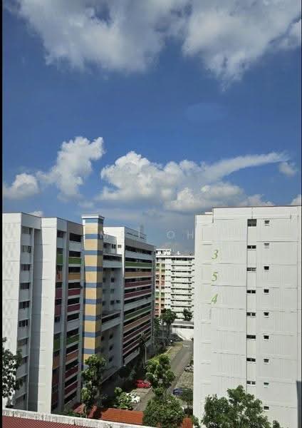 350 Yishun Avenue 11, 350 Yishun Avenue 11, Sembawang / Yishun, Room Rental, 165 sqft, HDB Flat For Rent, by Mei Oh, 500252708 - Exterior - PropertyGuru.com.sg
