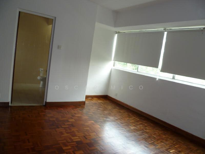 Balmoral Crest, Balmoral Crescent, Newton / Novena, 4 Bedrooms, 2,800 sqft, Walk-up Apartment For Rent, by Oscar Mico, 500252709 - Bathroom - PropertyGuru.com.sg