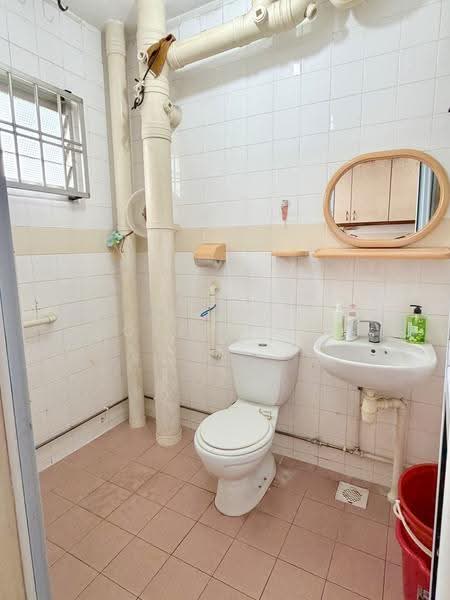 185C Rivervale Crescent, 185C Rivervale Crescent, Hougang / Punggol / Sengkang, 3 Bedrooms, 915 sqft, HDB Flat For Sale, by Joseph Lee, 500252724 - Bathroom - PropertyGuru.com.sg