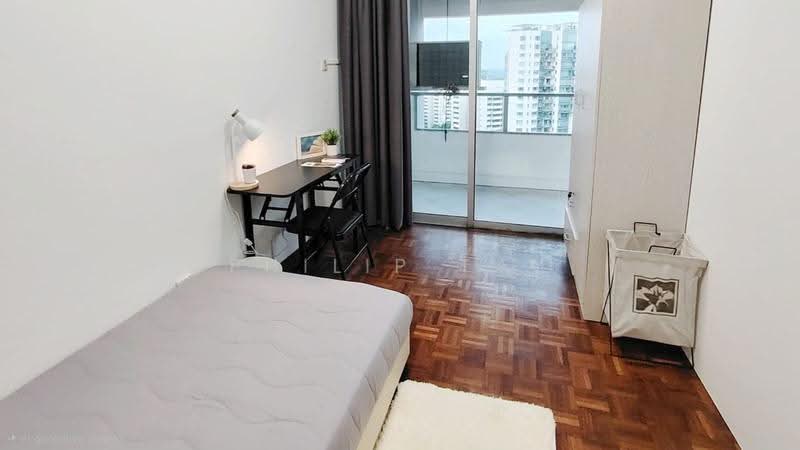Ridgewood Condominium, 1 Ridgewood Close, Tanglin / Holland / Bukit Timah, Room Rental, 100 sqft, Condominium For Rent, by Philip Tay, 500252735 - Bedroom - PropertyGuru.com.sg