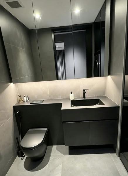 Concourse Skyline, 300 Beach Road, Beach Road / Bugis / Rochor, 2 Bedrooms, 1,152 sqft, Condominium For Sale, by Bryan Tian, 500252738 - Bathroom - PropertyGuru.com.sg
